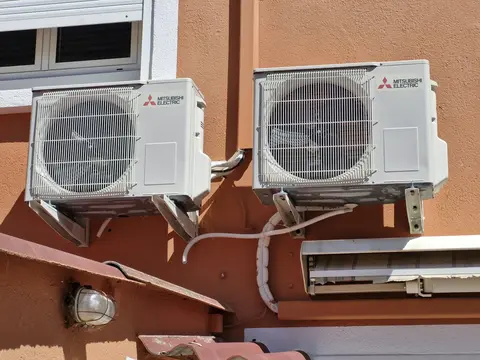 Installation complète de climatisation — chantier KP Énergie à Perpignan (photo 3)
